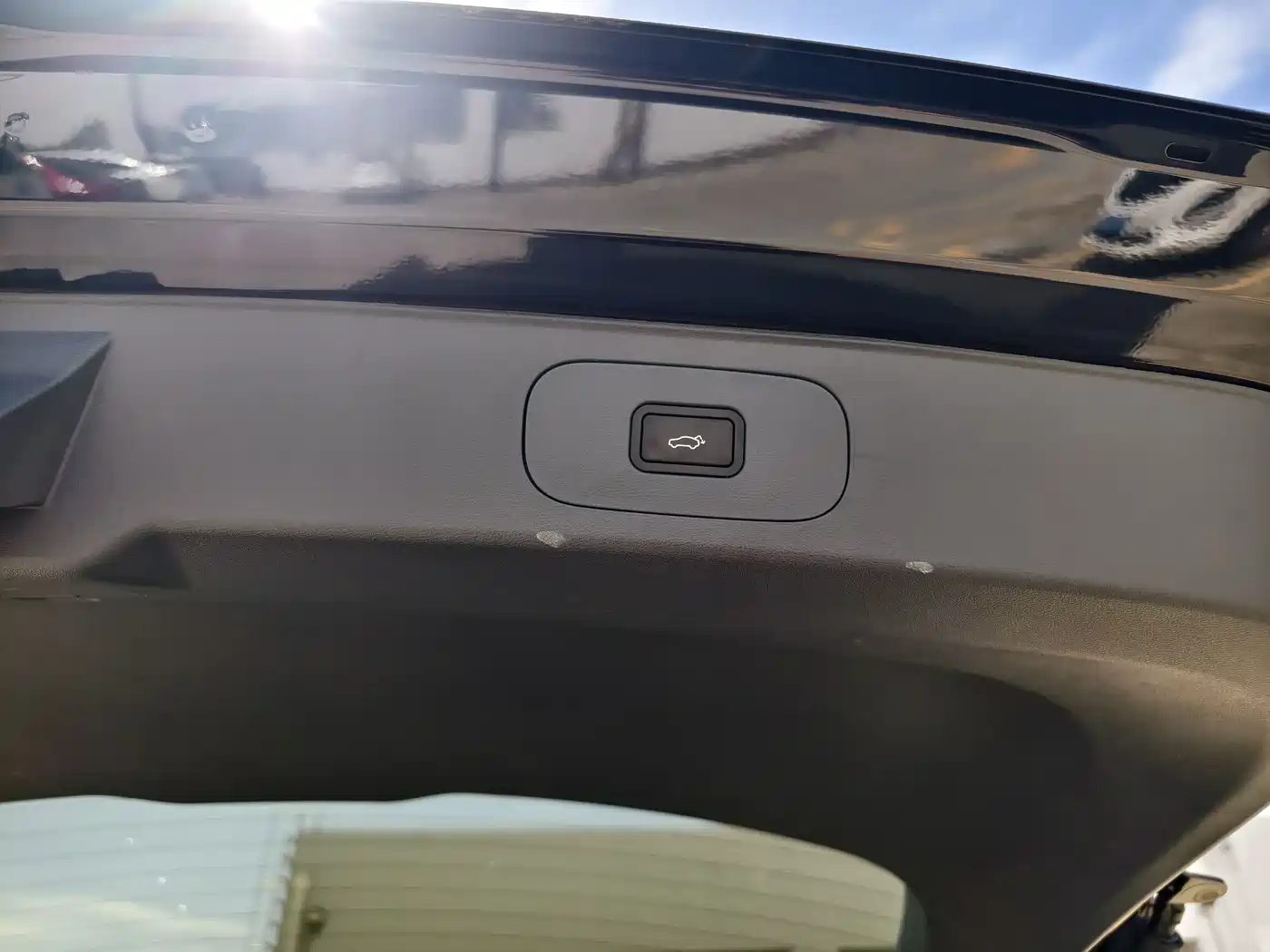 Geely Galaxy Galaxy Starship 7 EM-i 2025 Model 120km Explorer+ Edition фото 17