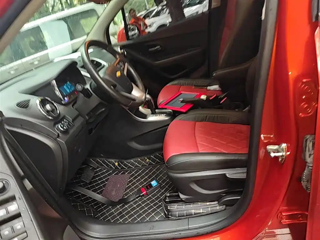 Chevrolet Trax 2014 1.4T Automatic 2WD Luxury фото 15