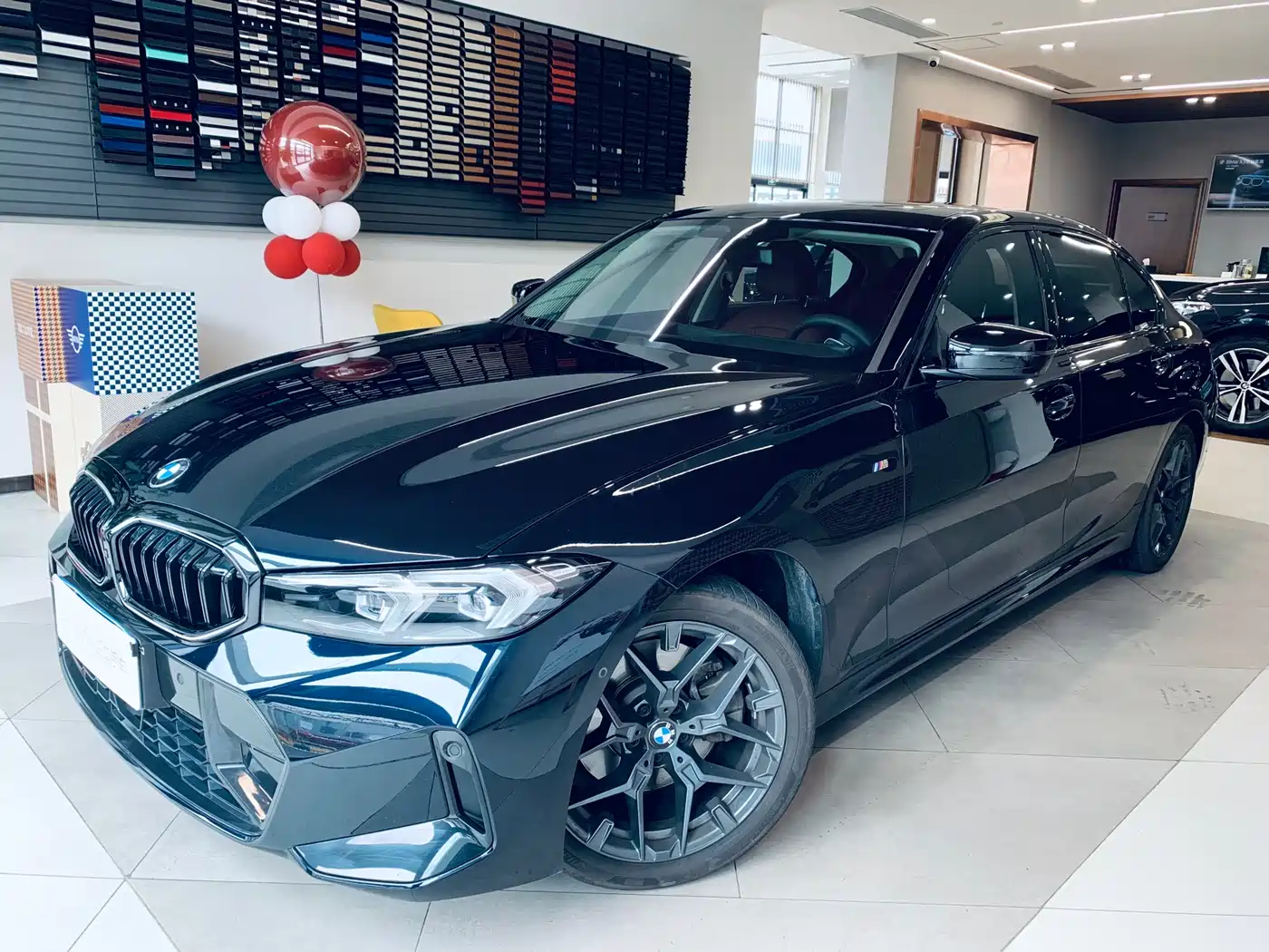 BMW 3 Series 2025 330Li M Sport Night Edition