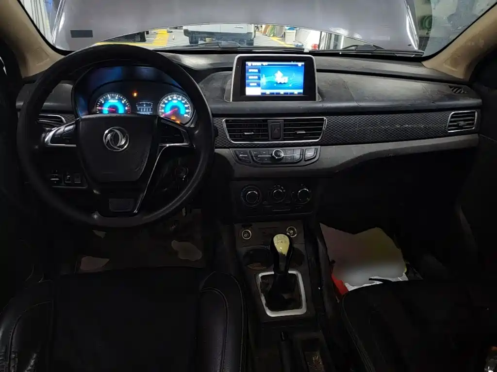 Dongfeng Fengguang Fengguang 330 2020 2019 1.5L 330S Manual Comfort China VI