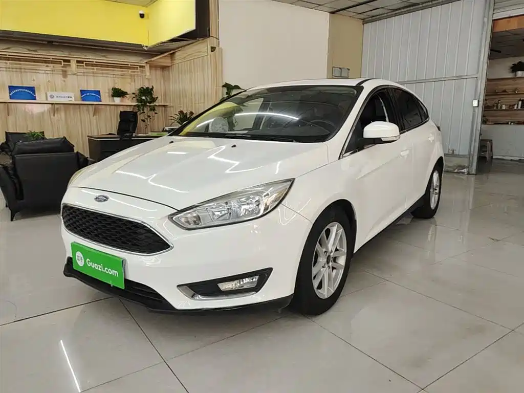 Фото 1 - Ford Focus
