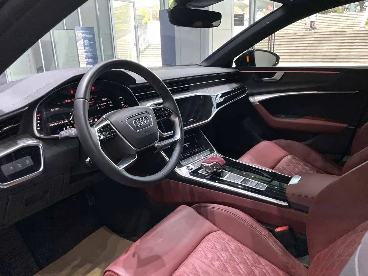 Audi A7L 2023 55 TFSI quattro S-line Black Warrior Edition фото 4