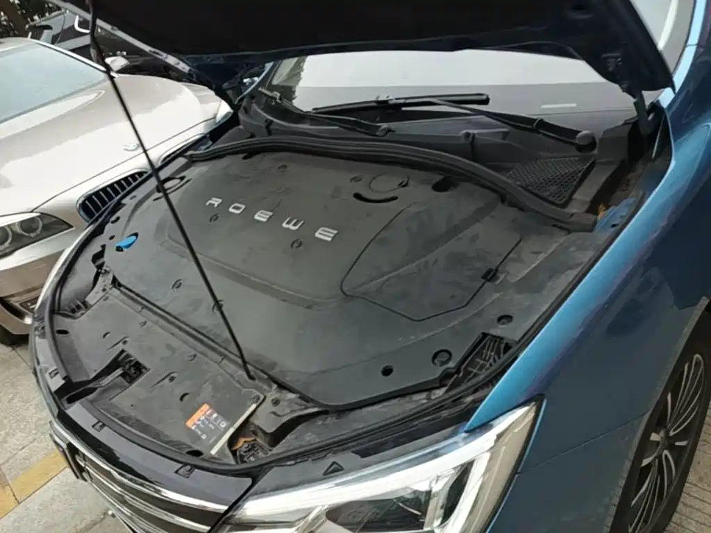 Фото 20 - Roewe Ei5