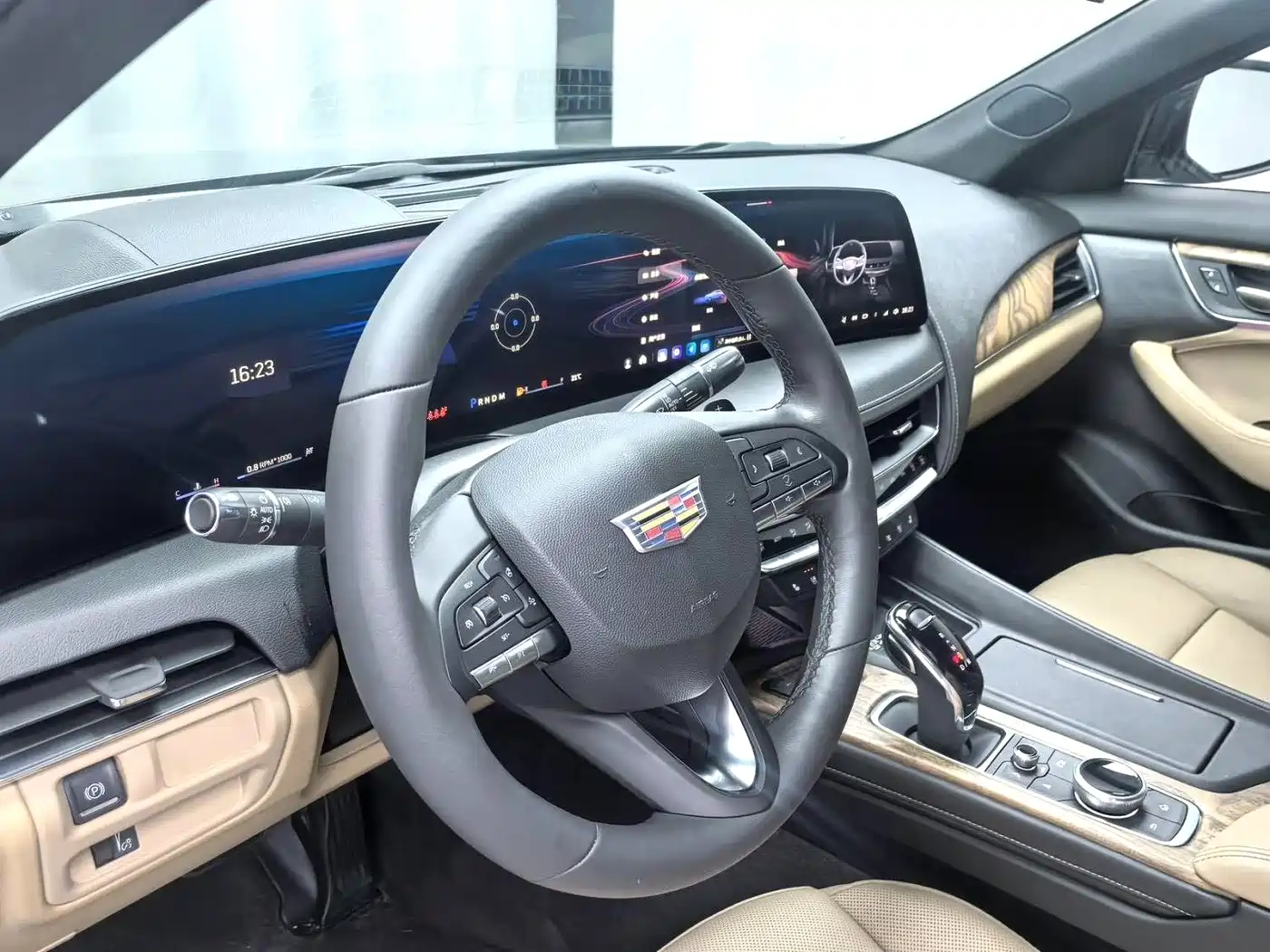Cadillac CT5 2024 28T Luxury Model фото 8