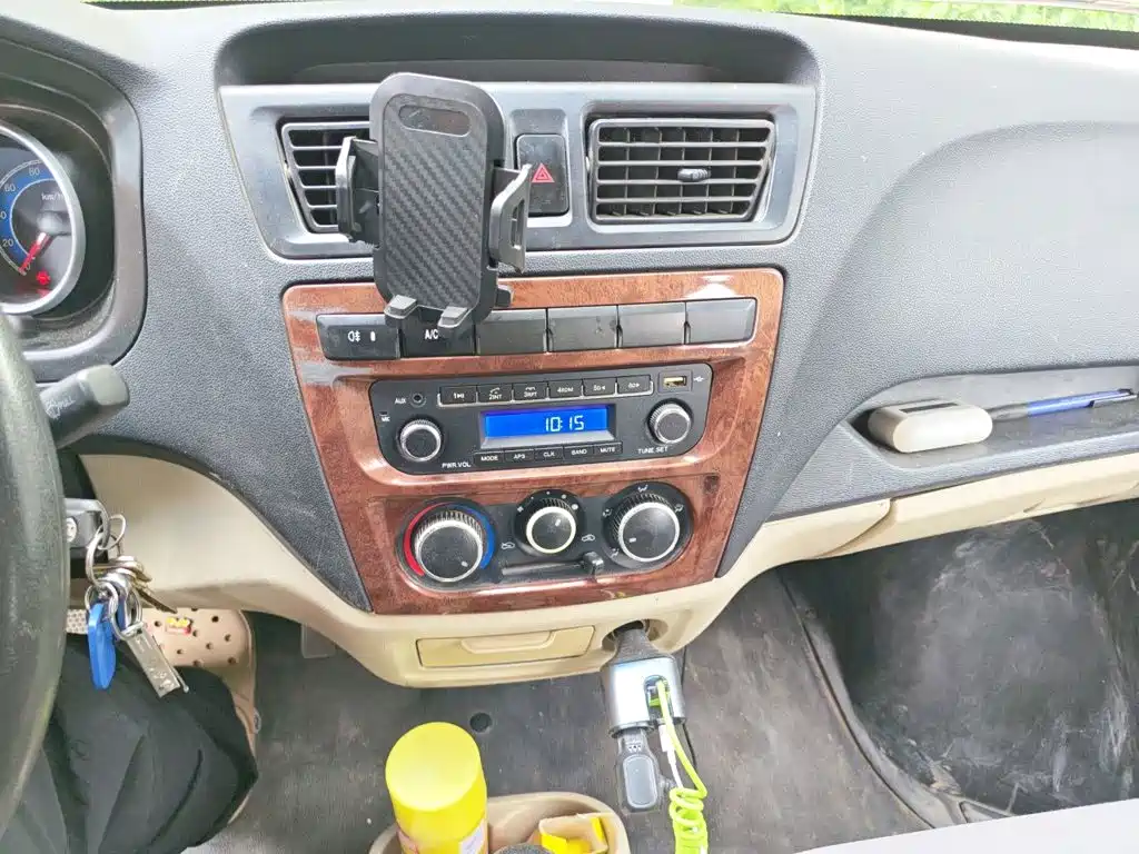 Changan Kaicheng Changan Ruixing M80 2019 2019 1.5L Basic 4-seater Single Evaporator AC China VI Flat Top Tailgate DAM15KR