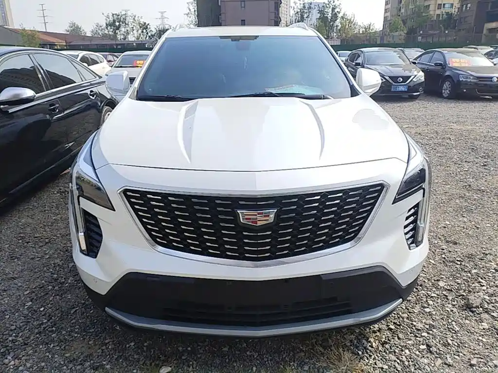 Cadillac XT4 2019 2018 28T FWD Leading Edition
