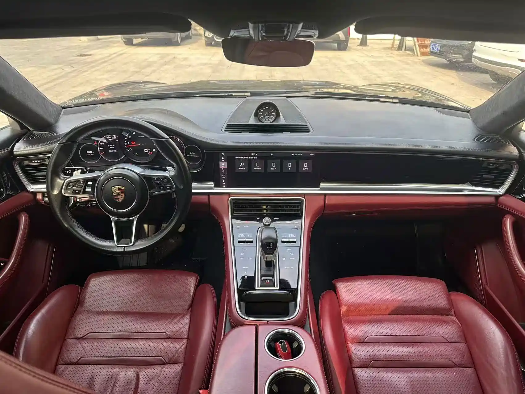 Photo 9 - Porsche Panamera