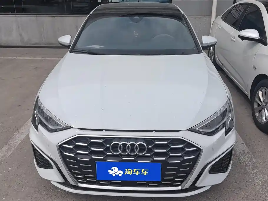Audi A3 2024 Model Sportback 35 TFSI Fashion Sport фото 2