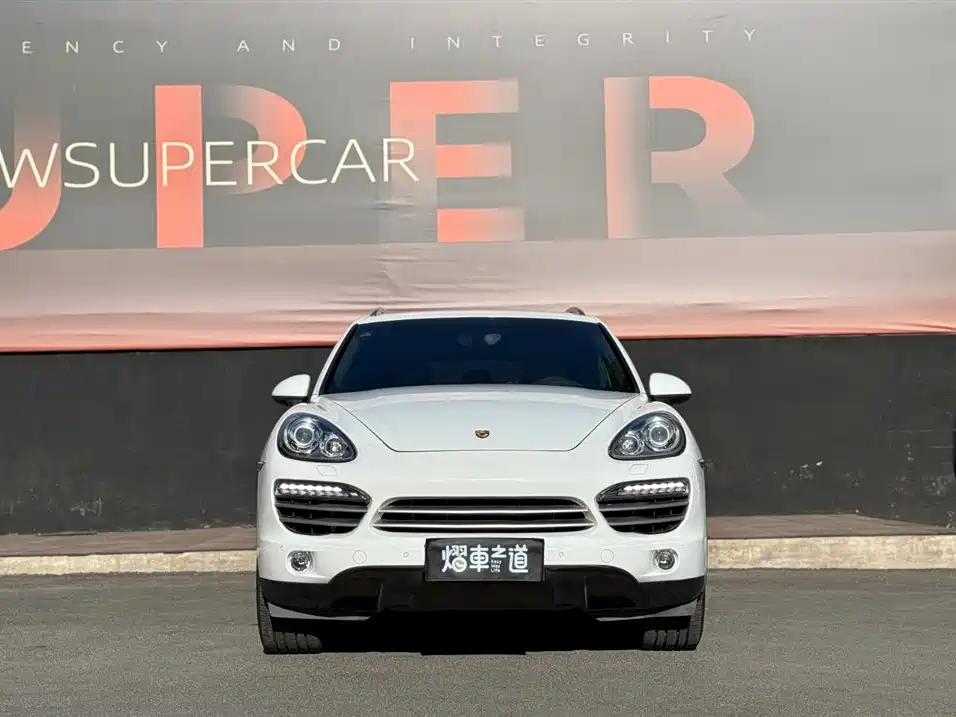 Porsche Cayenne 2014 Cayenne Platinum Edition 3.0T фото 2