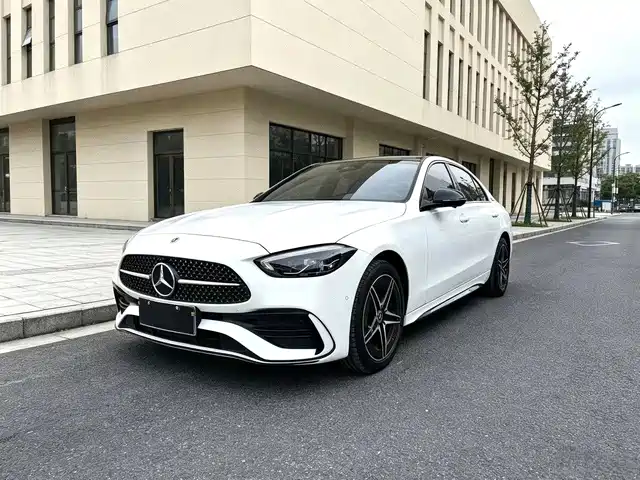 Mercedes-Benz C-Class 2024 Second Facelift C 260 L Night Edition Sport — фото 1