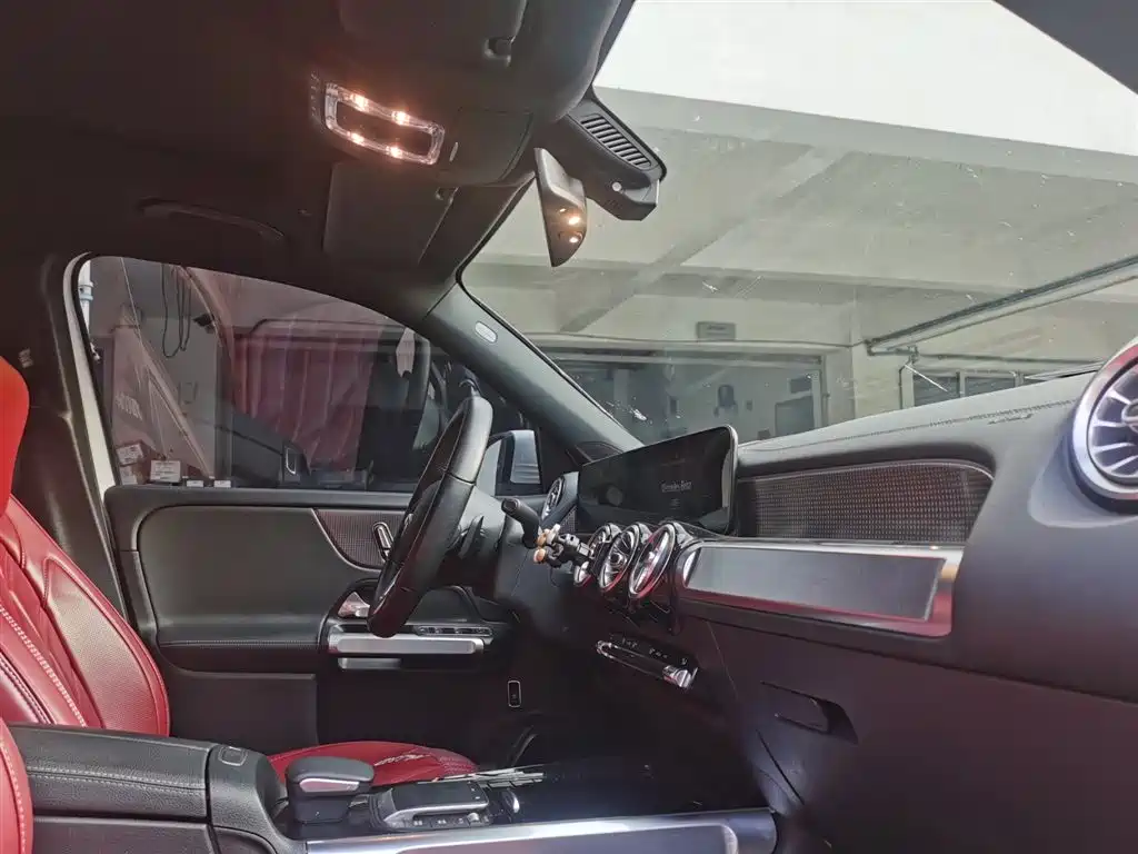 Mercedes-Benz GLB 2020 Facelift GLB 200 Style фото 13
