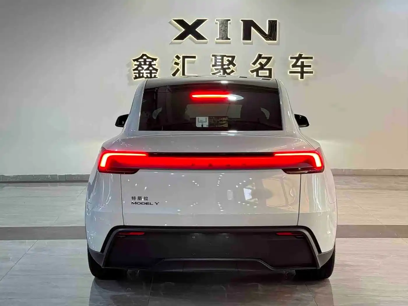 Tesla Model Y 2026 2026 Rear-Wheel Drive