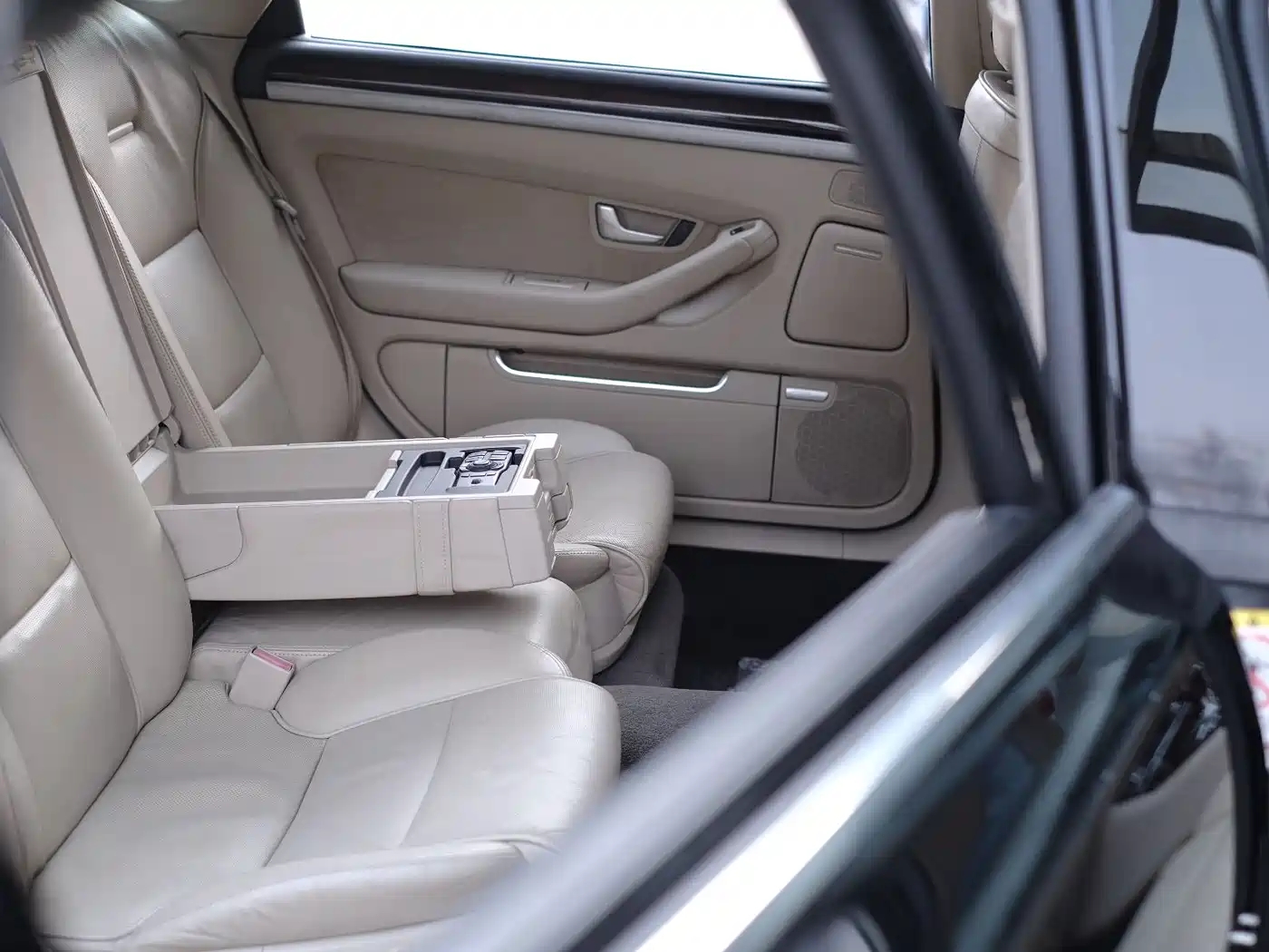 Audi A8 2008 A8L 3.2 FSI Luxury фото 42