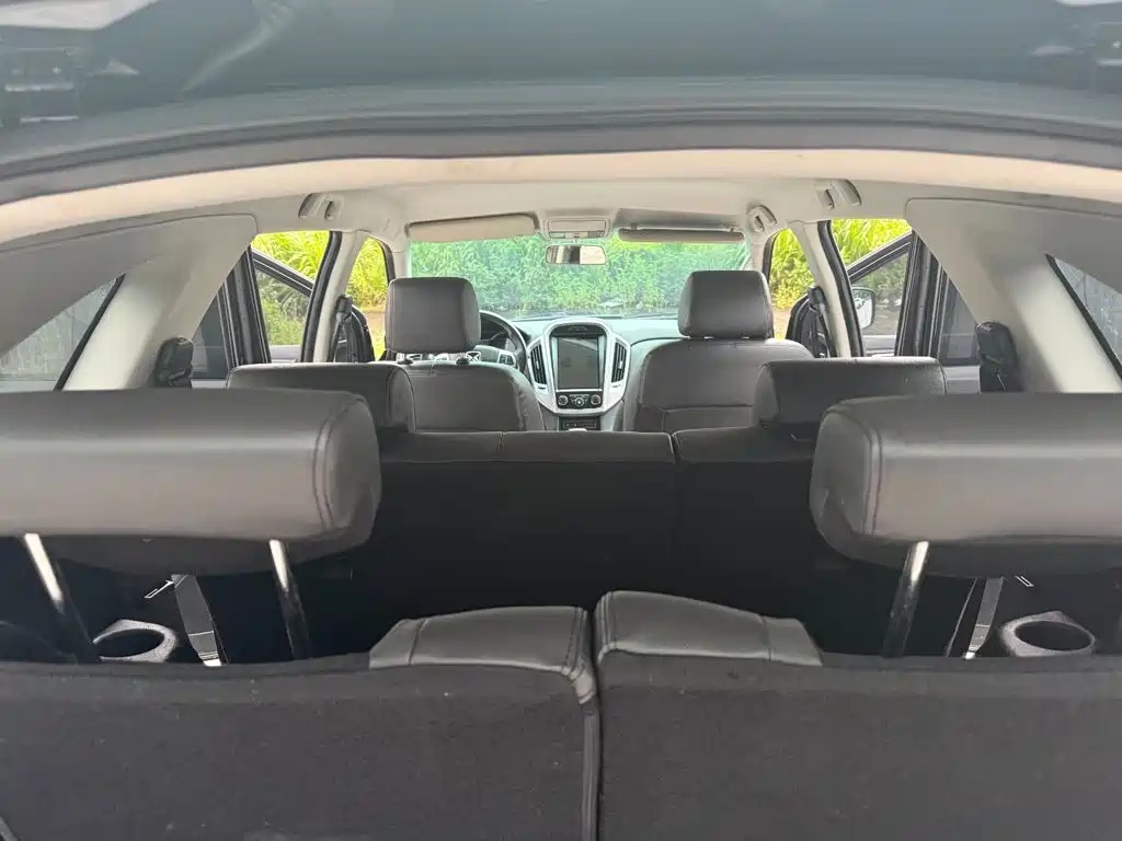 Jiangling Yusheng S350 2014 2014 2.4T Automatic 2WD Diesel Luxury Sunroof 7-seater