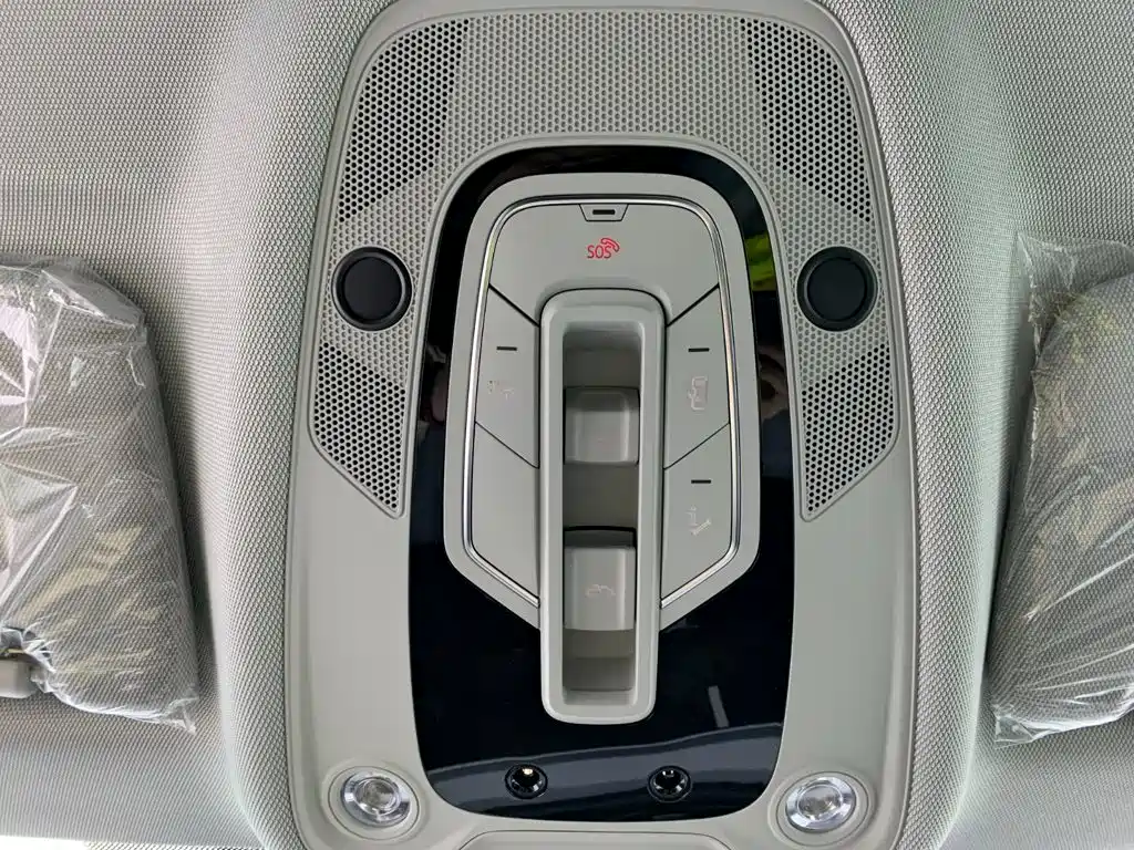 Audi e-tron 2026 2021 50 quattro Luxury