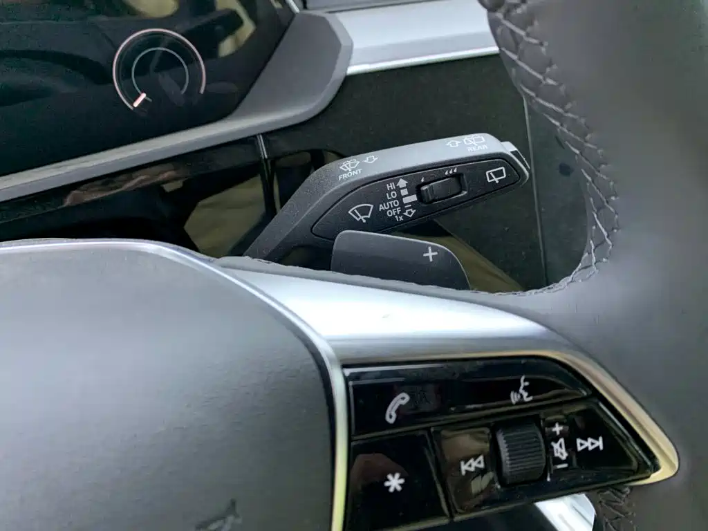 Audi e-tron 2026 2021 50 quattro Luxury