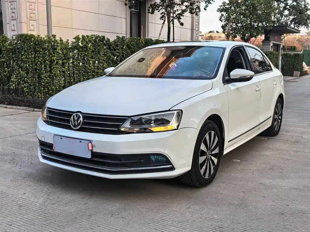 Volkswagen Sagitar 2017 230TSI Automatic Comfort