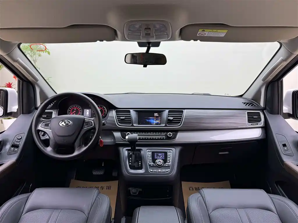 SAIC Maxus Maxus G10 2019 Facelift PLUS 2.0T Automatic Elite Edition China VI фото 18