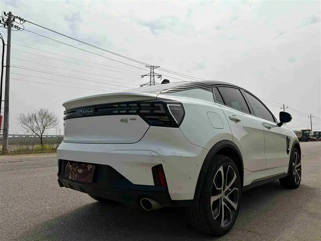 Lynk & Co 05 2022 2.0TD 4WD Power Halo фото 5