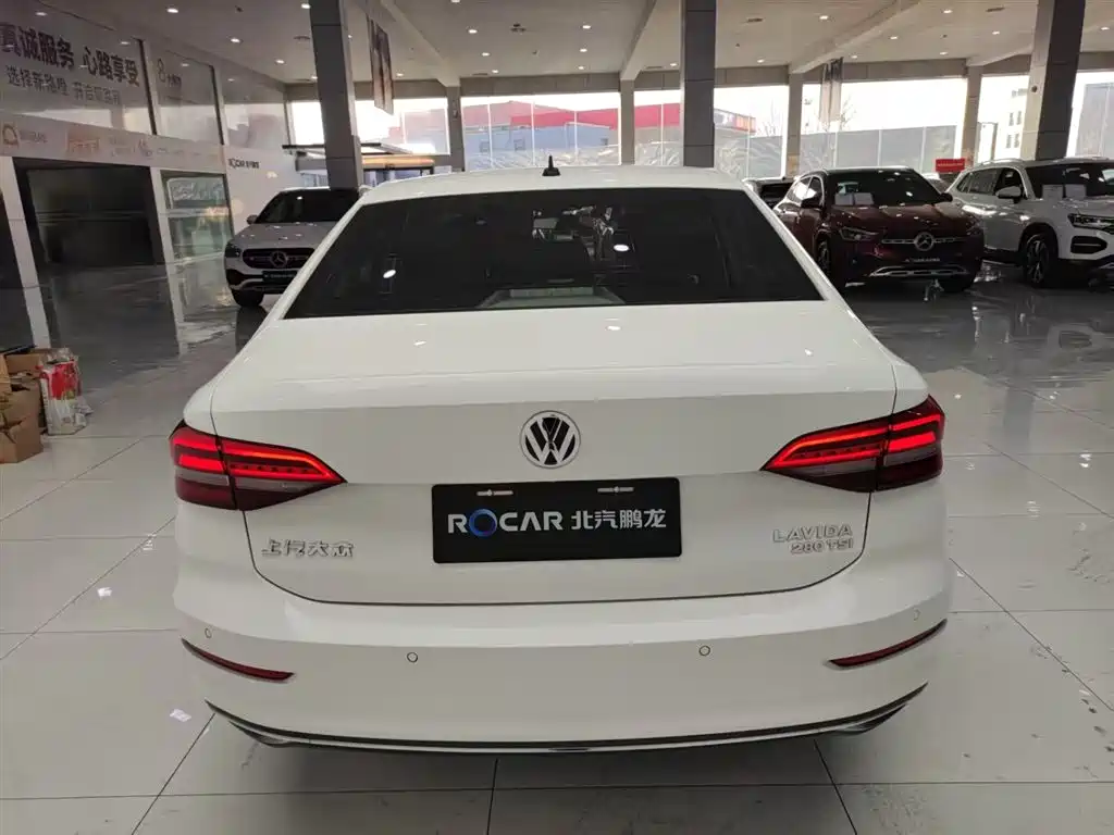 Volkswagen Lavida 2019 280TSI DSG Luxury Edition China VI фото 30