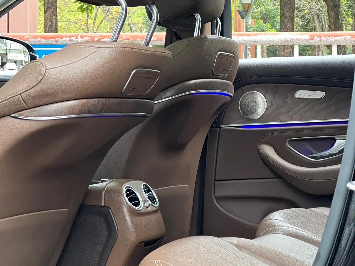 Mercedes-Benz E-Class 2019 E 300 L Fashion фото 11
