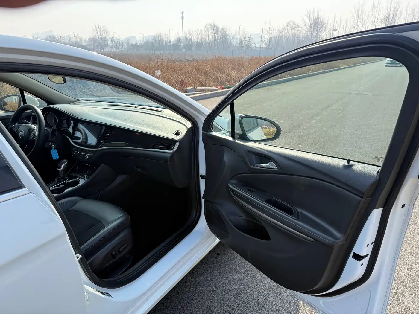 Buick Verano 2015 Sedan 20T Dual-clutch Elite фото 14