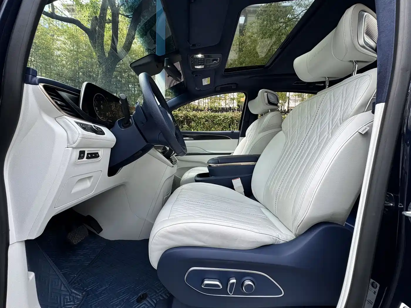 Buick GL8 2020 Avenir Four-Seat Prestige Edition фото 8