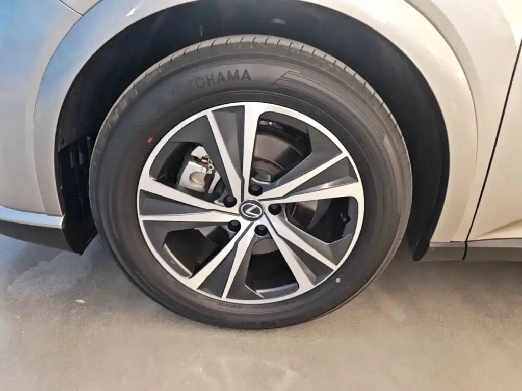 Lexus RX 2025 2025 300 4WD Premium Edition