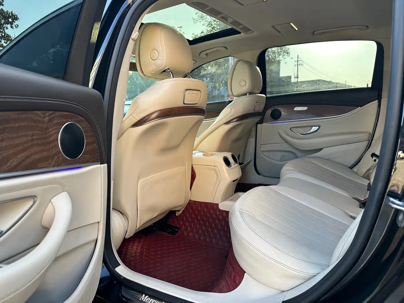 Mercedes-Benz E-Class 2018 E 200 L 4MATIC фото 5