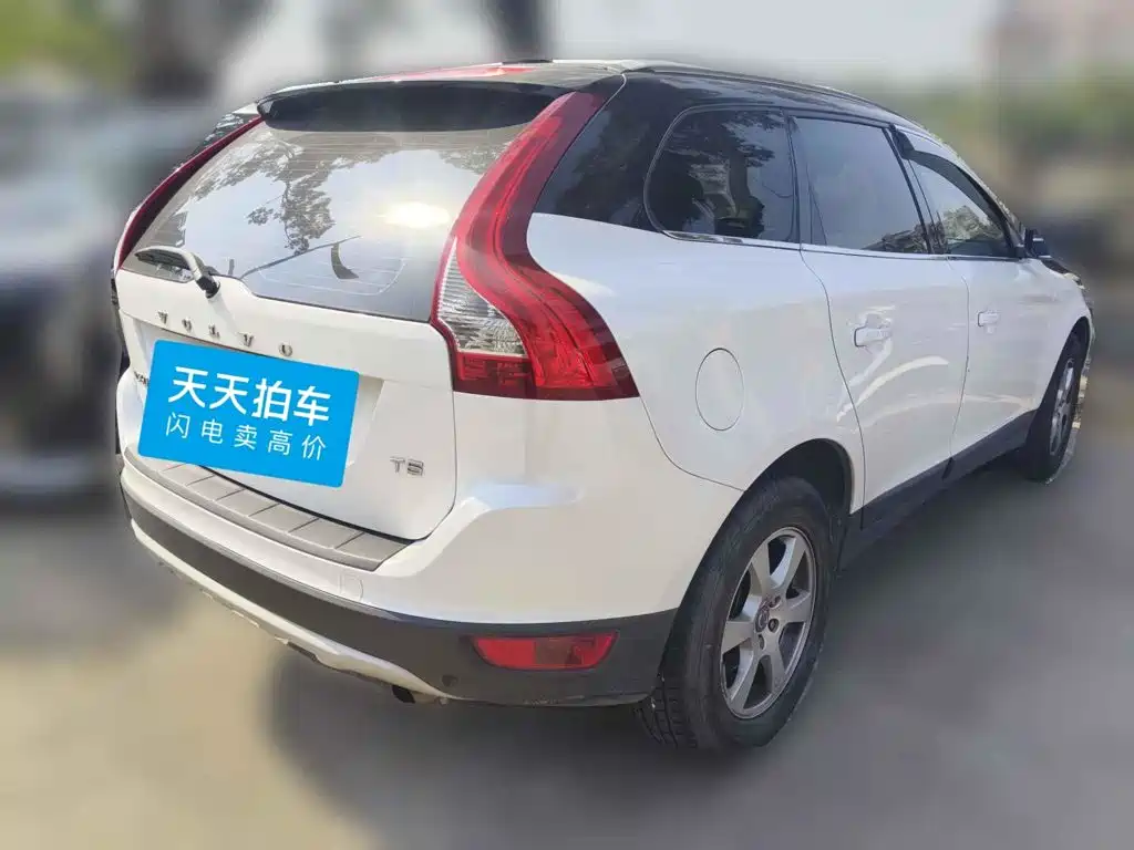 صورة 2 - Volvo XC60 (Import)