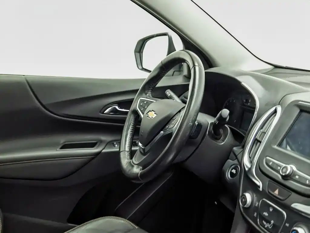 Фото 22 - Chevrolet Equinox