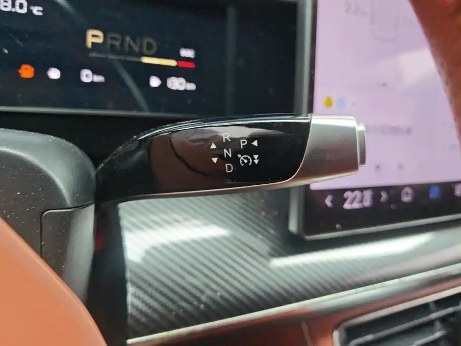 Nezha Auto Nezha L 2024 2024 Extended Range 310 Flash Charge Red Edition