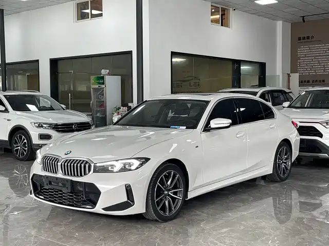 BMW 3-SERIES