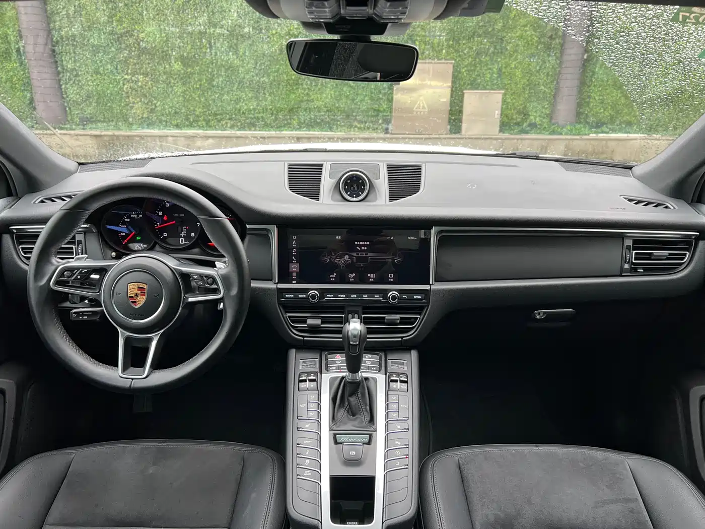 Porsche Macan 2018 Macan 2.0T фото 12