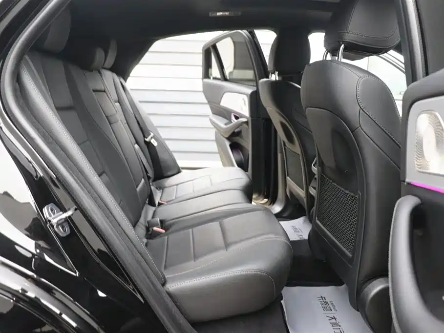 Mercedes-Benz GLE Coupe 2024 GLE 450 4MATIC Coupe SUV Fashion фото 19