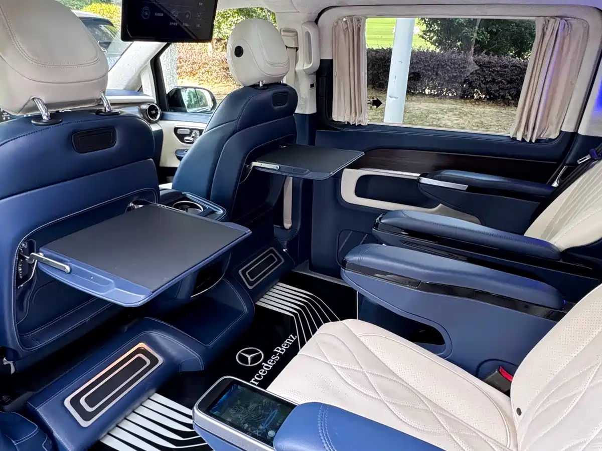 Mercedes-Benz V-Class 2021 V 260 Pilot Edition фото 10