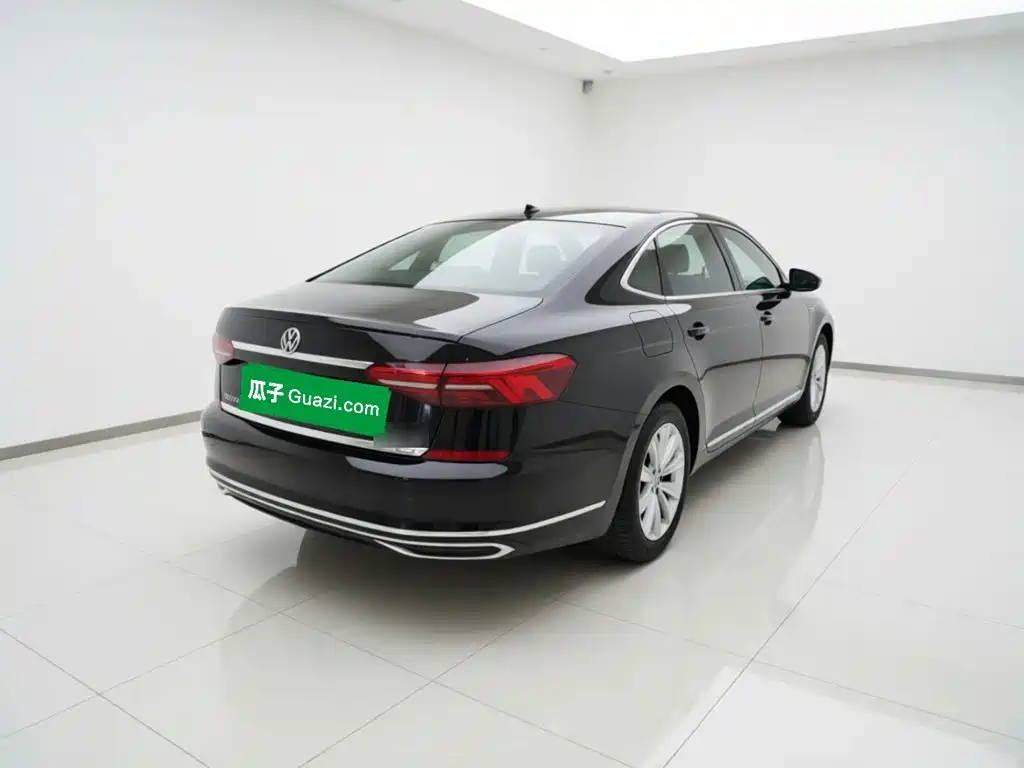 Фото 4 - Volkswagen Passat