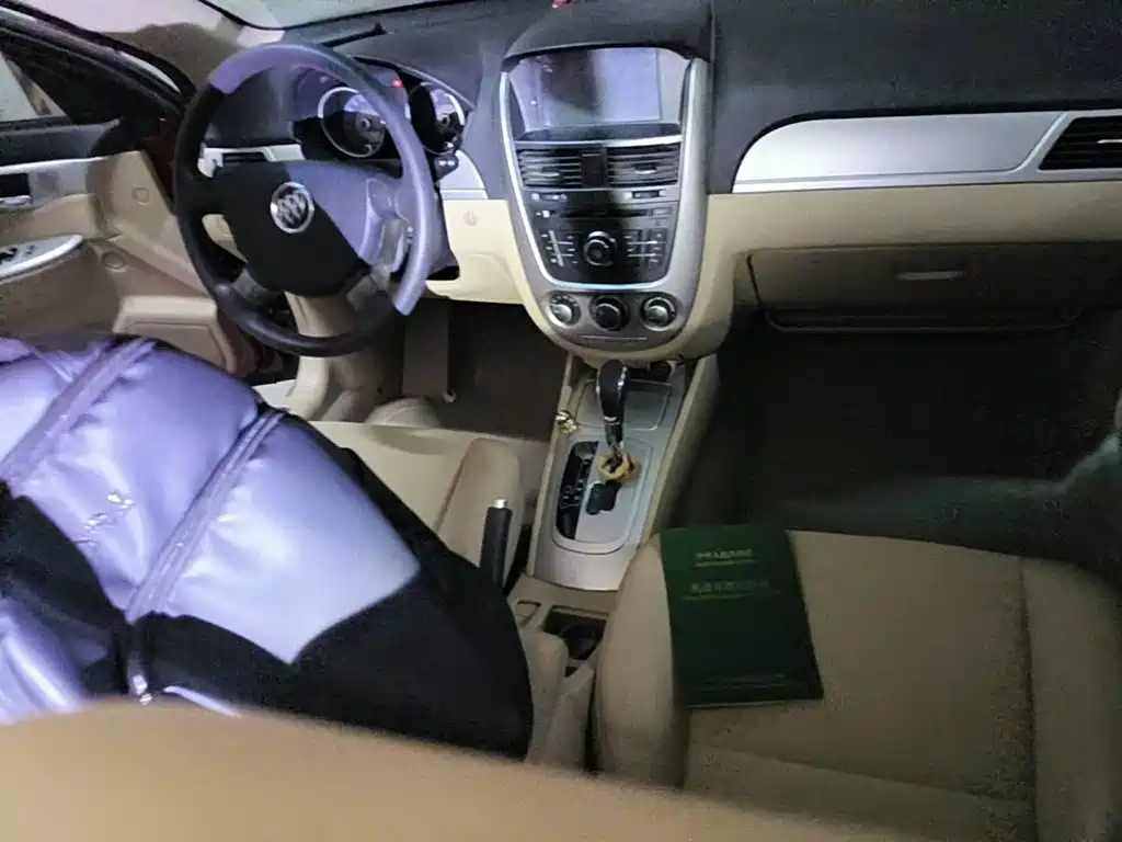 Photo 11 - Buick Excelle