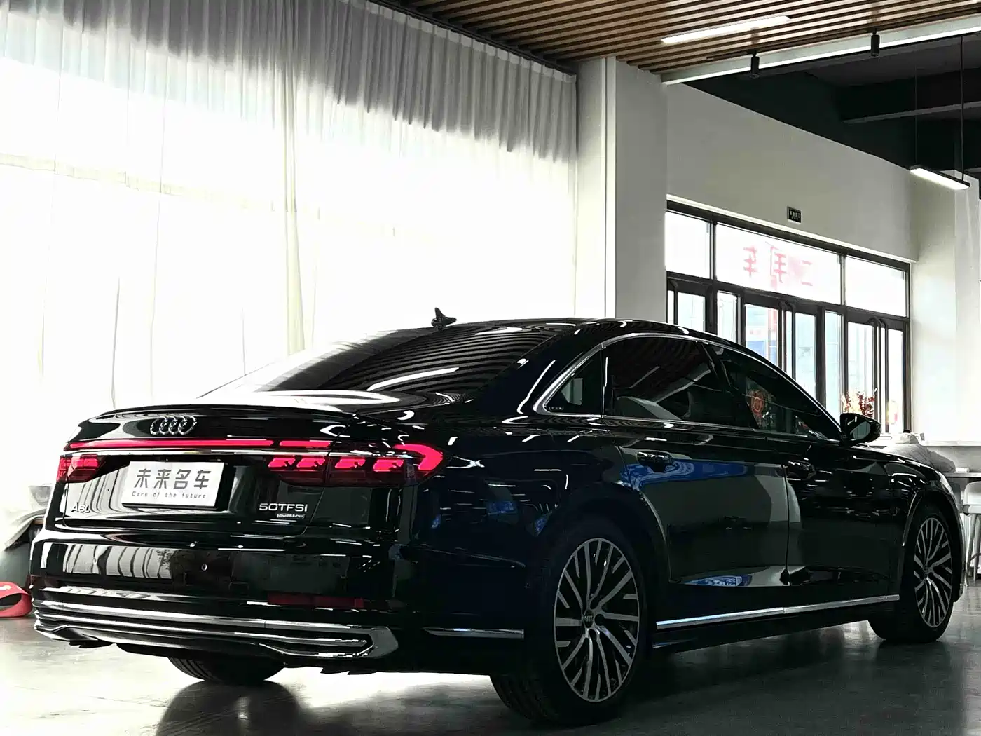 Audi A8 2025 A8L 50 TFSI quattro Exclusive Selection фото 16