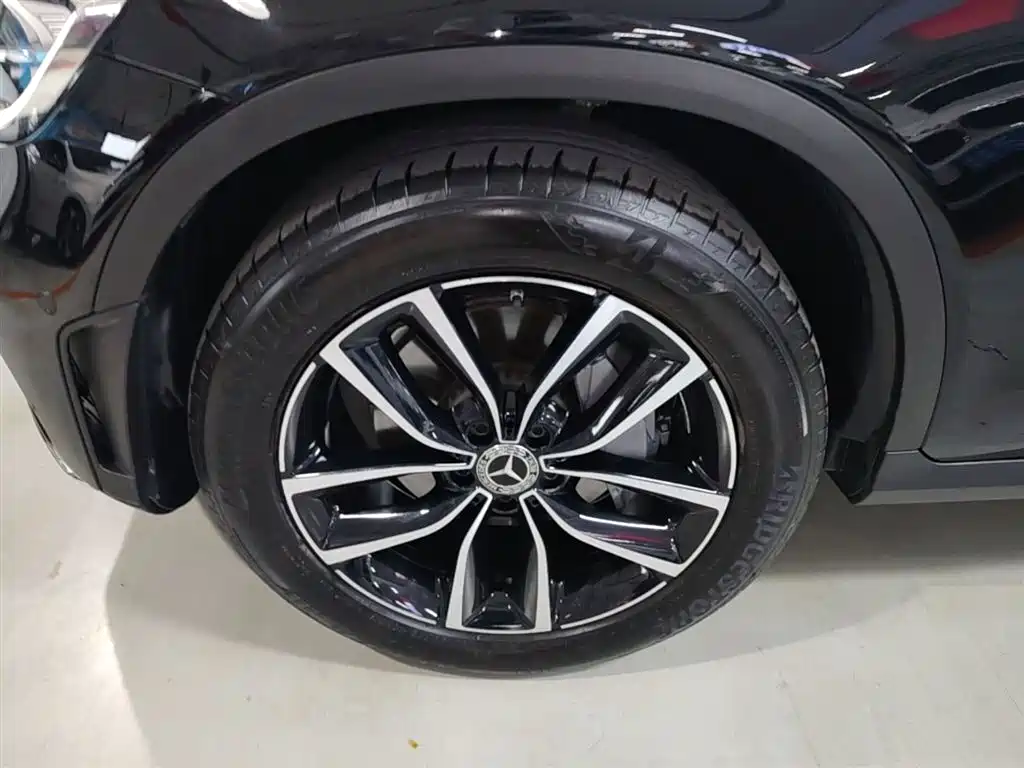 Mercedes-Benz GLC 2022 Facelift II GLC 260 L 4MATIC Luxury фото 23