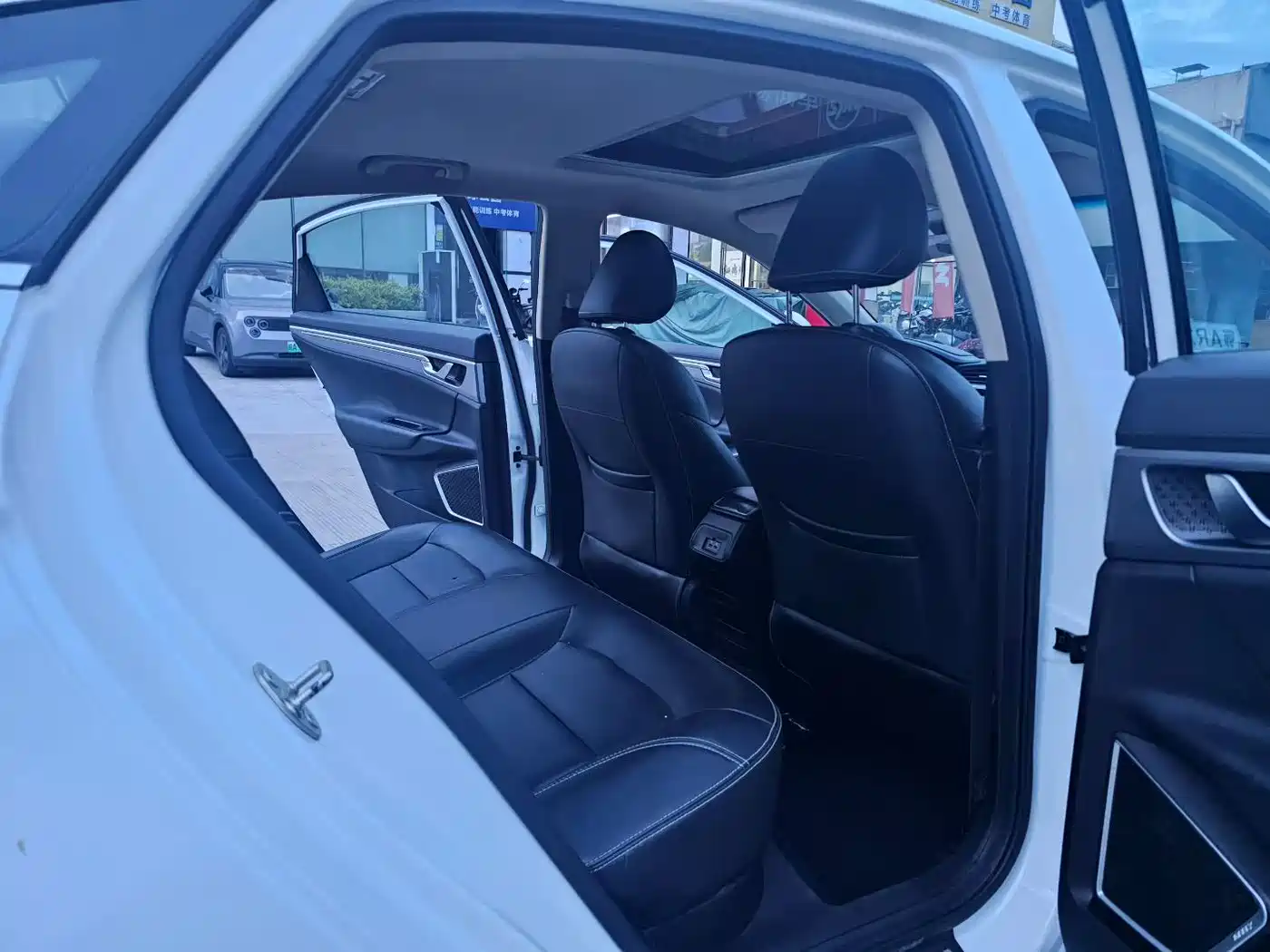 Geely Emgrand GL 2019 2019 1.4T CVT Elite Zhixiang Edition