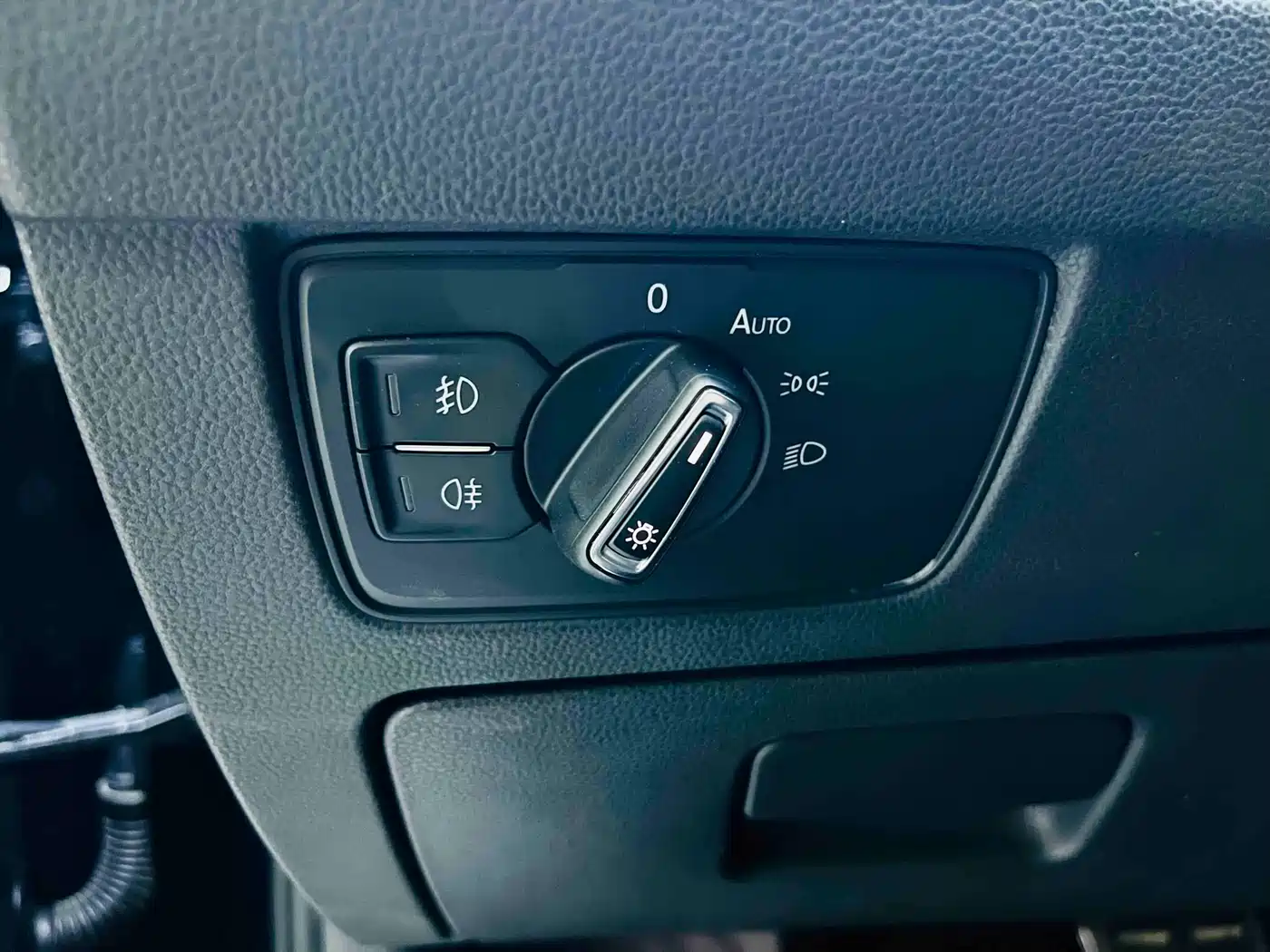 Volkswagen Magotan 2023 2 Million Units Commemorative Edition 280TSI DSG Comfort фото 12
