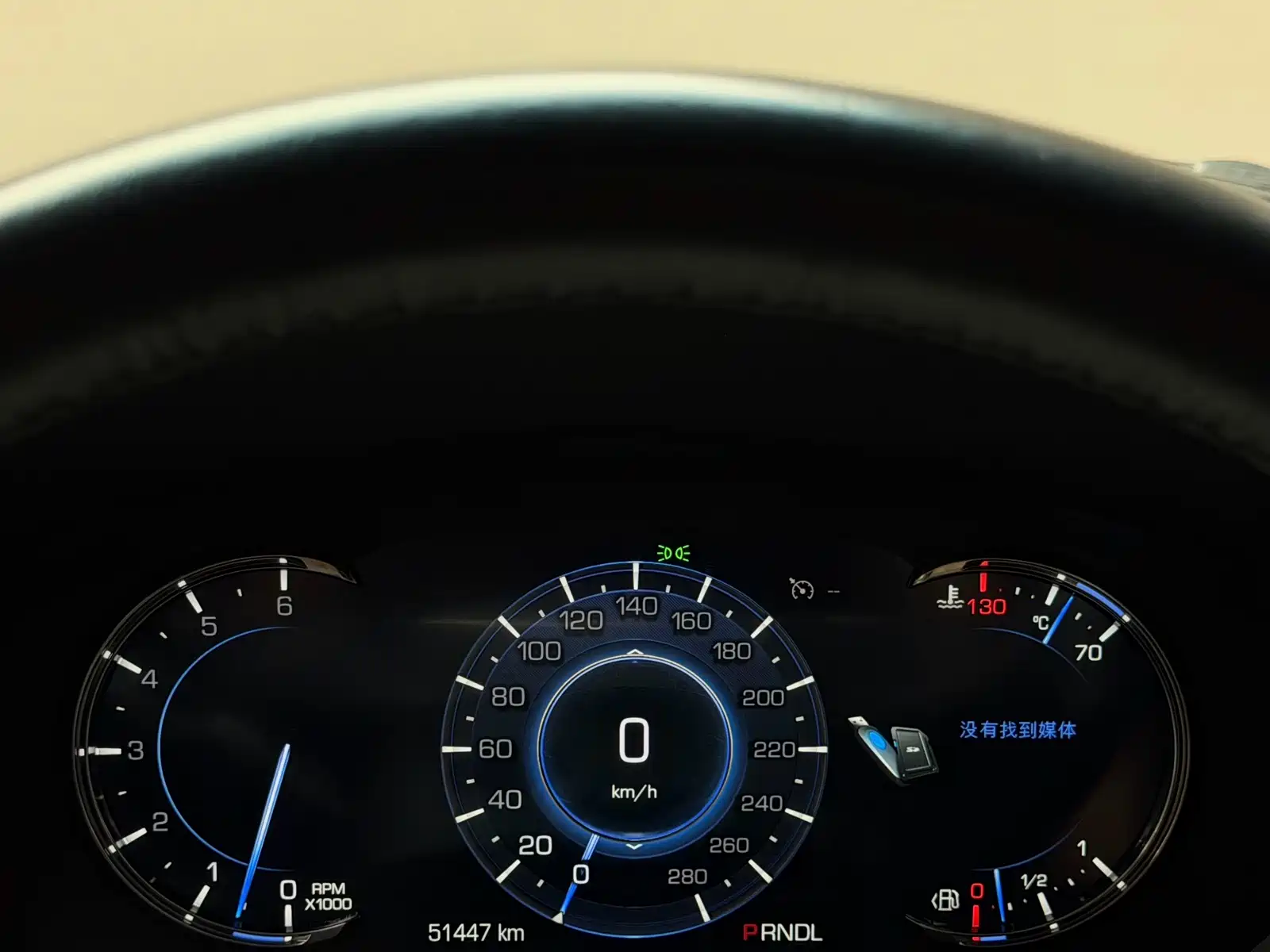 Фото 8 - Cadillac Escalade