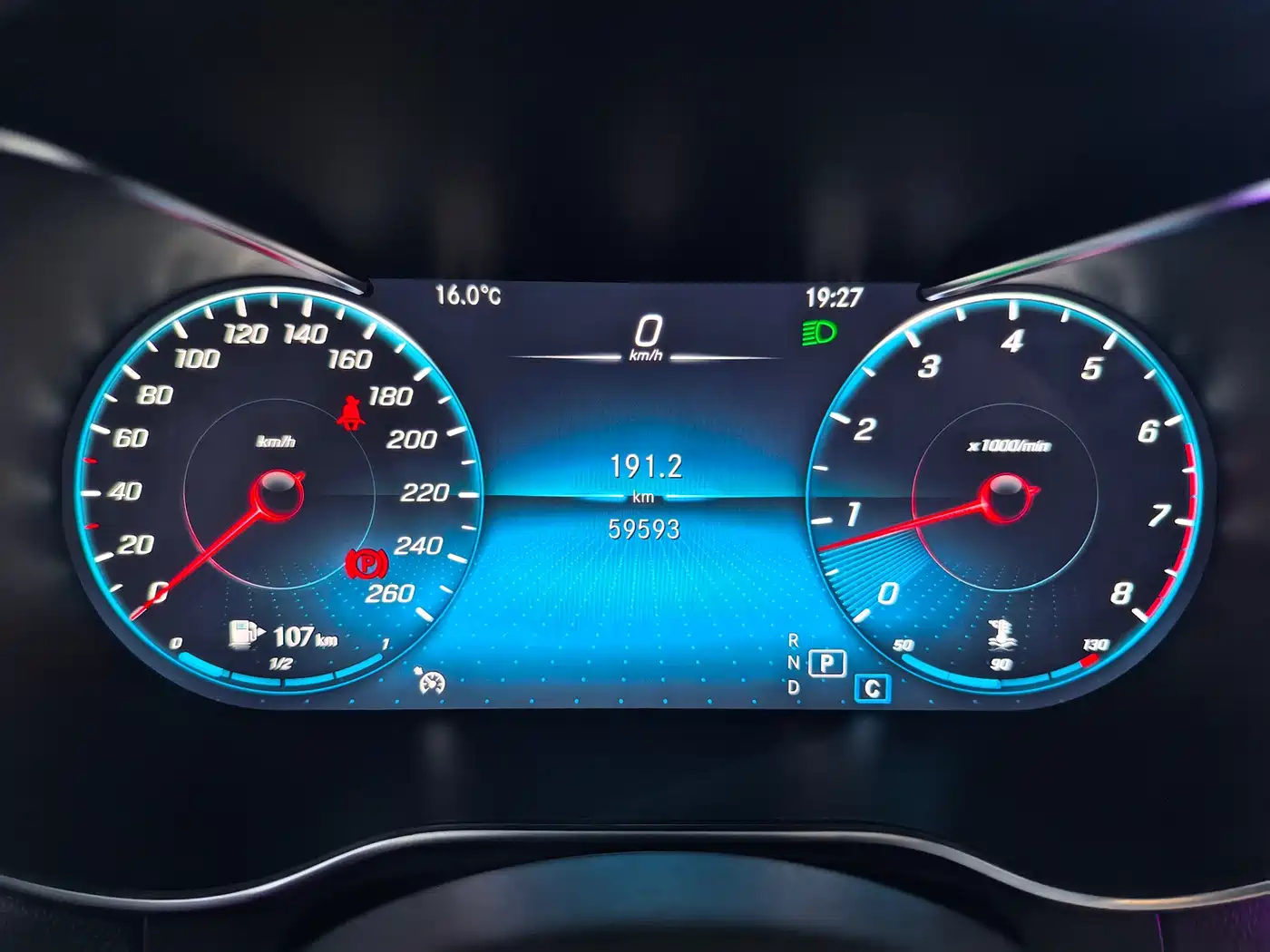 Mercedes-Benz GLC 2021 GLC 260 L 4MATIC Luxury фото 9