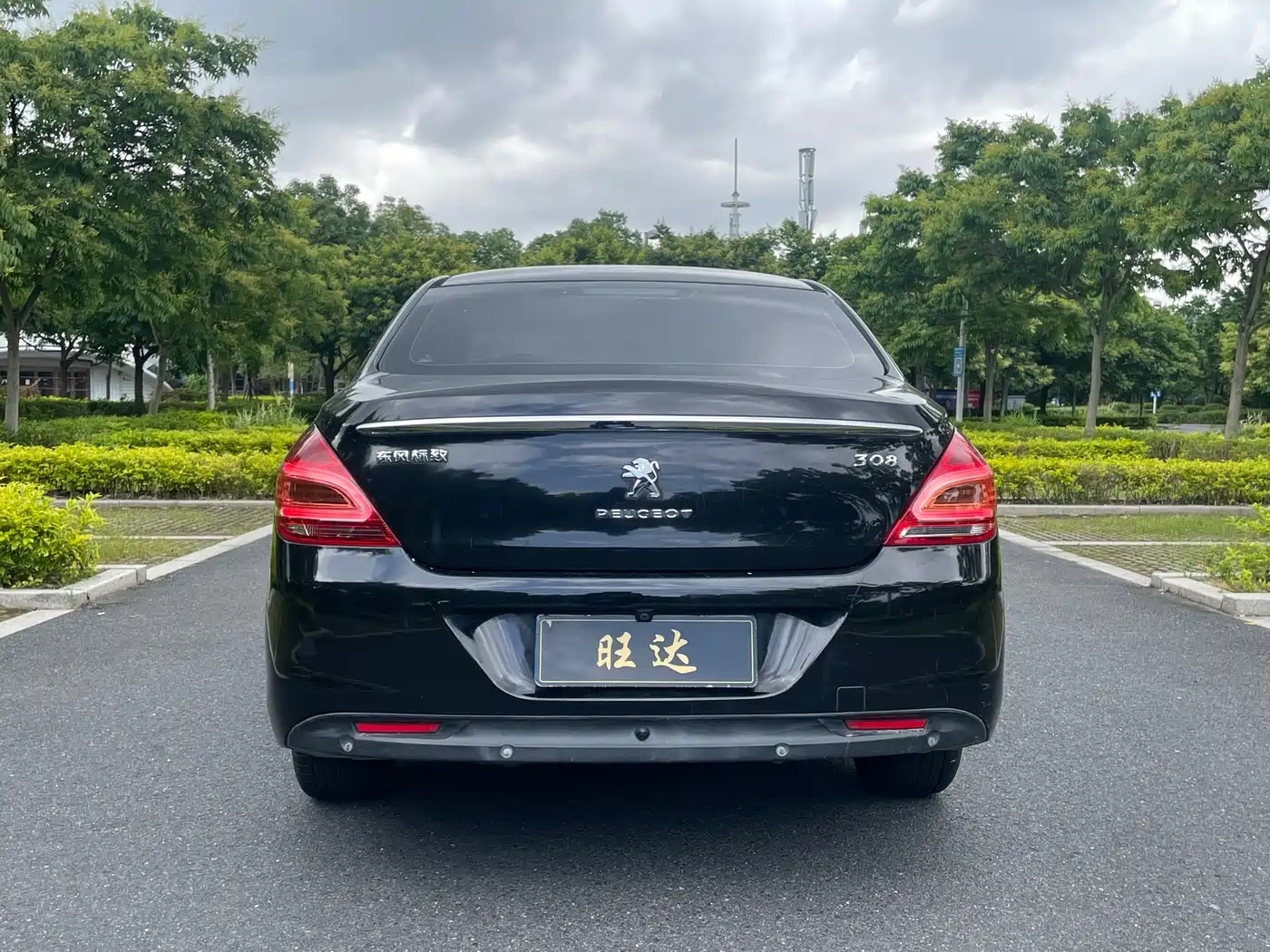 Peugeot 308 2014 Model Joy Edition Classic 1.6L Automatic Trend Style фото 8