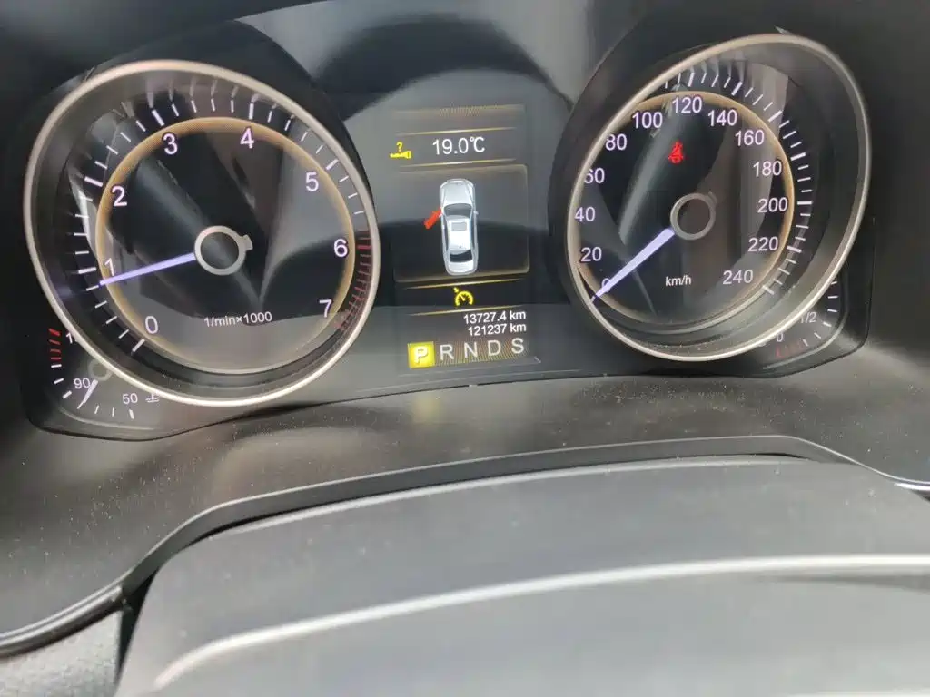 Hongqi H7 2017 2017 2.0T Luxury