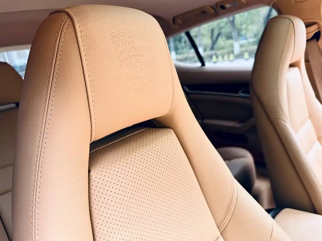 Porsche Panamera 2014 Panamera 3.0T фото 14