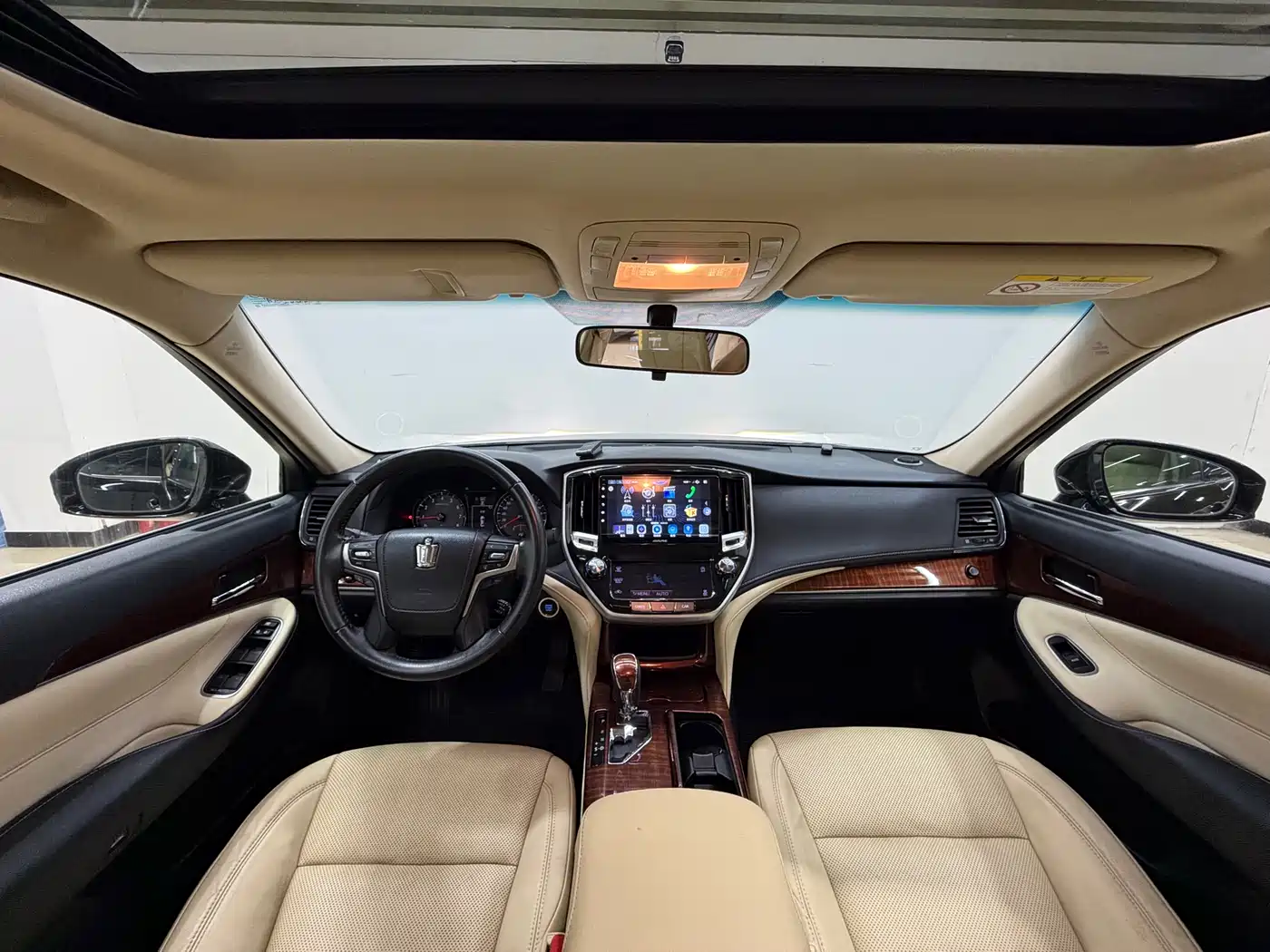 Toyota Crown 2015 2.0T Fashion фото 6