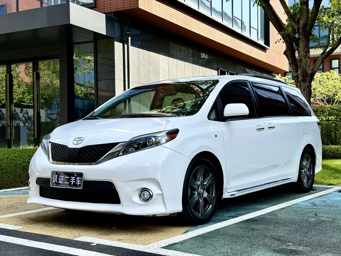 Toyota Sienna 2015 3.5L 2WD LE
