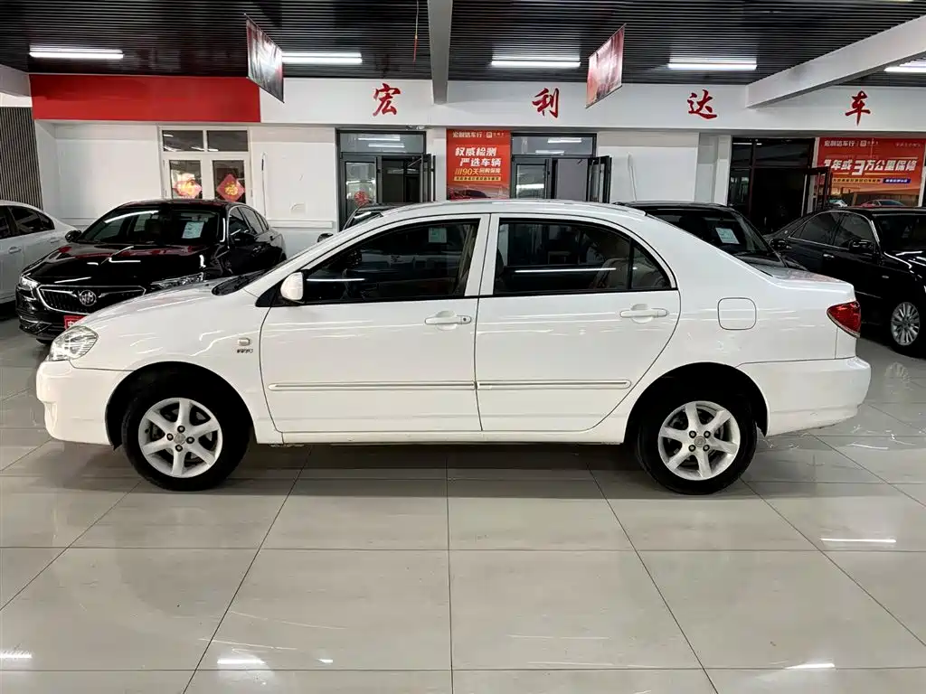 Toyota Corolla 2011 1.6L Automatic Classic Edition фото 3